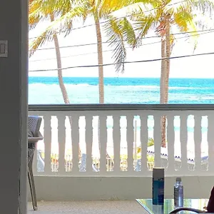 Cozy , Luquillo Puerto Rico